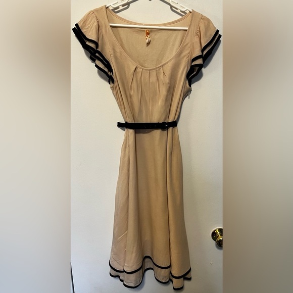 Anthropologie Maeve Time Gone By Dress Cream w/ Black Trim Size 4 - Picture 2 of 10